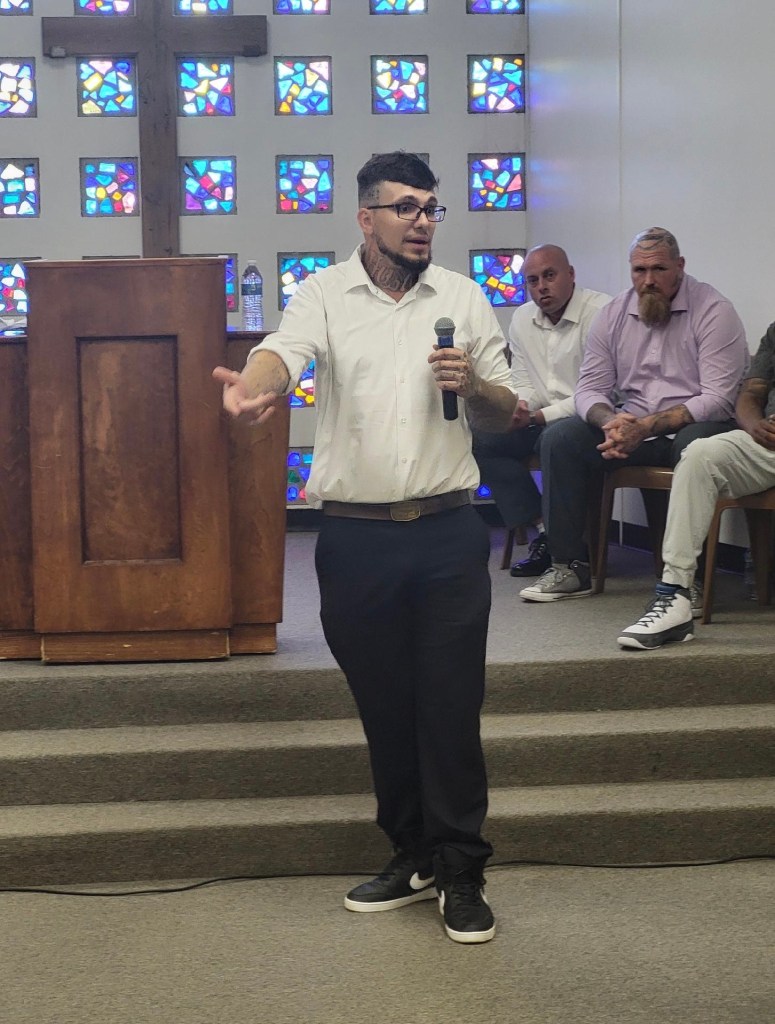 Loved Ones Coalition speaks to inmates in FCI Texarkana